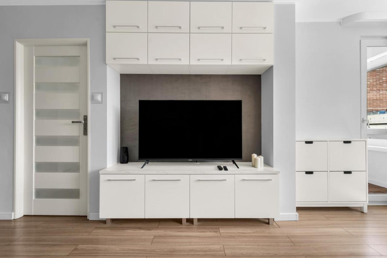 Chmielna Downtown Apartments - City Center, Aircon - By Rentujemy Varsó Kültér fotó